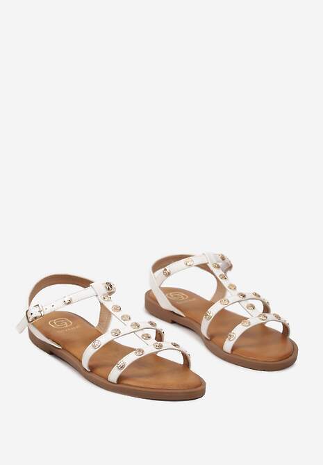 Białe Sandały z Płaską Podeszwą i Ozdobnymi Aplikacjami na Paseczkach Fairema