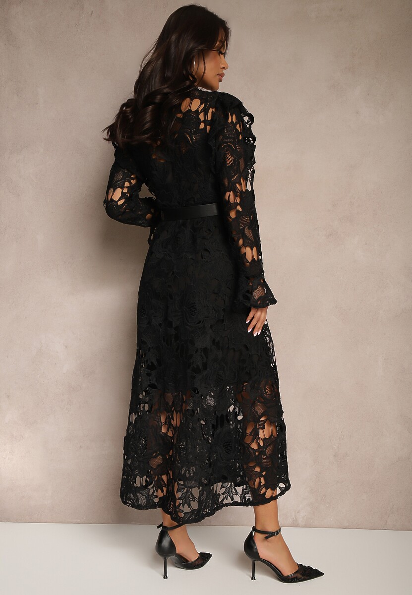 Czarna Koronkowa Maxi Sukienka o Rozkloszowanym Fasonie Sedumma