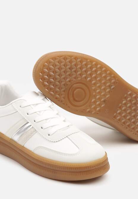 Białe Sneakersy w Stylu Tenisówek Ozdobione Metaliczną Aplikacją Tihanor