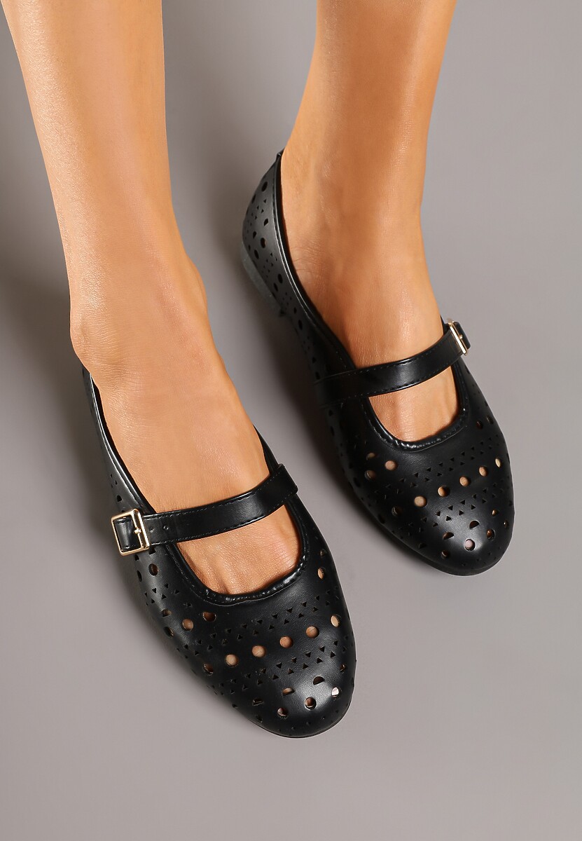 Czarne Balerinki z Ażurowymi Wycięciami z Paskiem na Sprzączkę Frollia