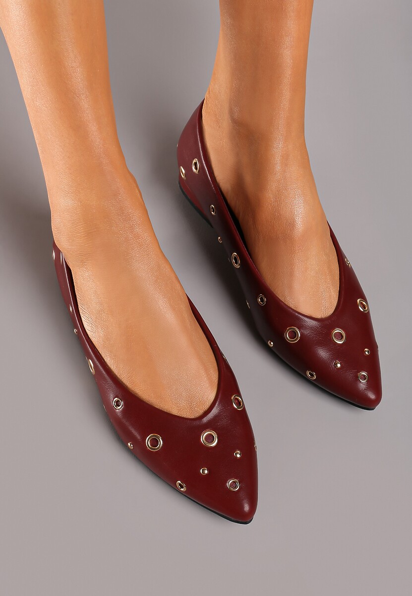 Bordowe Balerinki na Płaskiej Podeszwie Ozdobione Metalicznymi Kółeczkami Erisellea