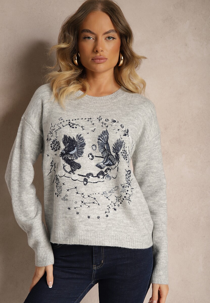 Jasnoszary Sweter Ozdobiony Haftowanym Wzorem w Ptaki Inarielle
