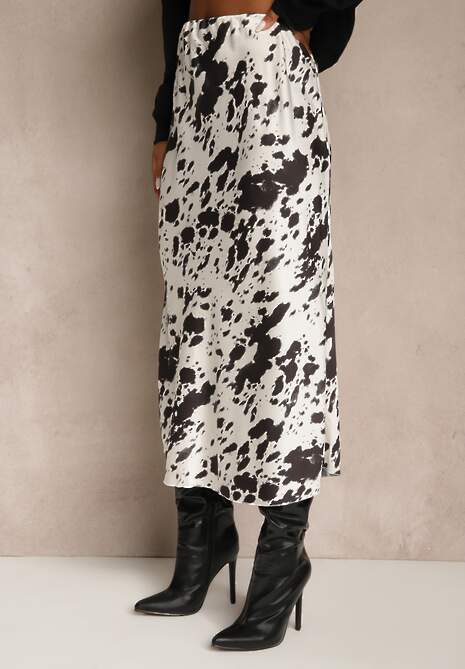 Czarno-Biała Spódnica z Satynowej Tkaniny Zdobiona Krowim Printem Kolorea