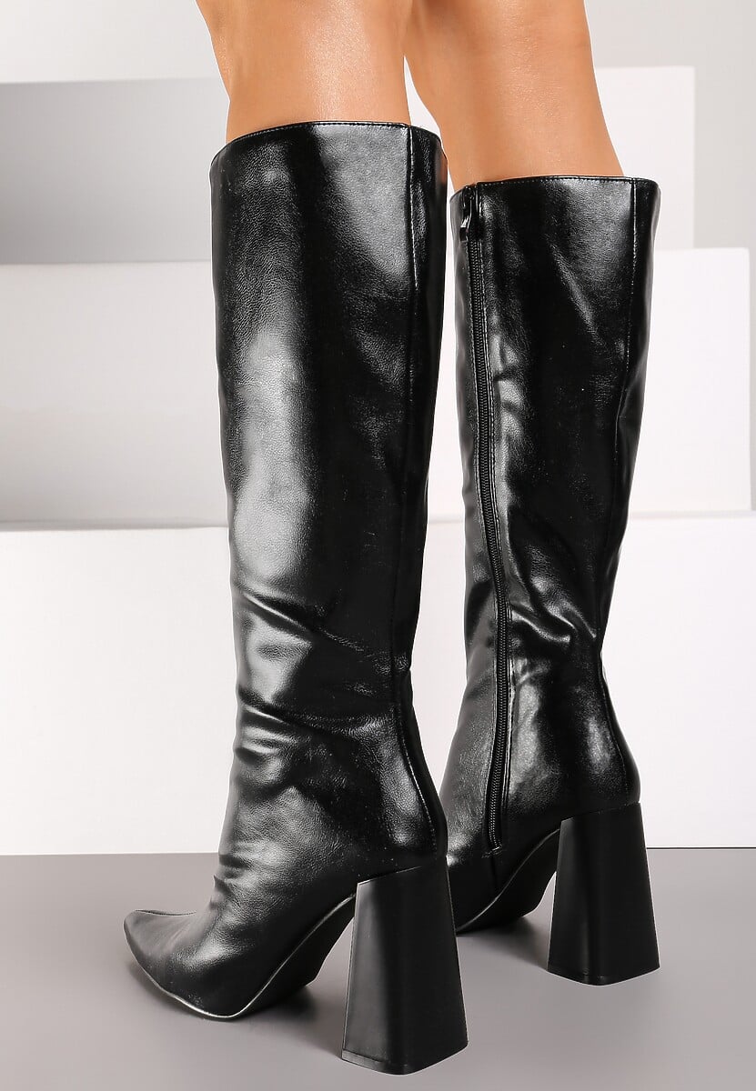 Czarne Kozaki na Słupku Ozdobione Szpiczastym Noskiem Lerelia