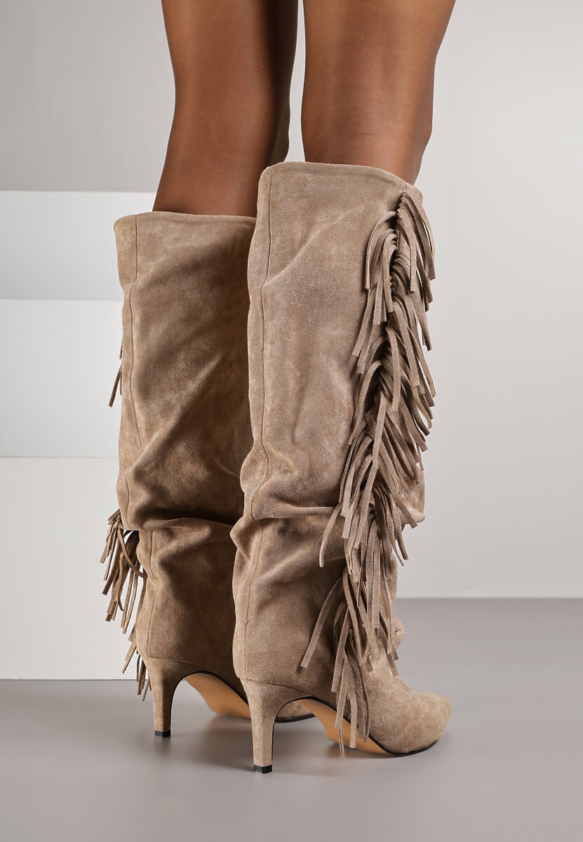 Ciemnobeżowe Kozaki z Imitacji Zamszu na Szpilce z Marszczoną Cholewką z Frędzlami Linotris