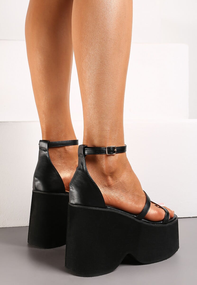 Czarne Wysokie Sandały na Masywnej Platformie i Koturnie z Cienkimi Paseczkami  Taunna