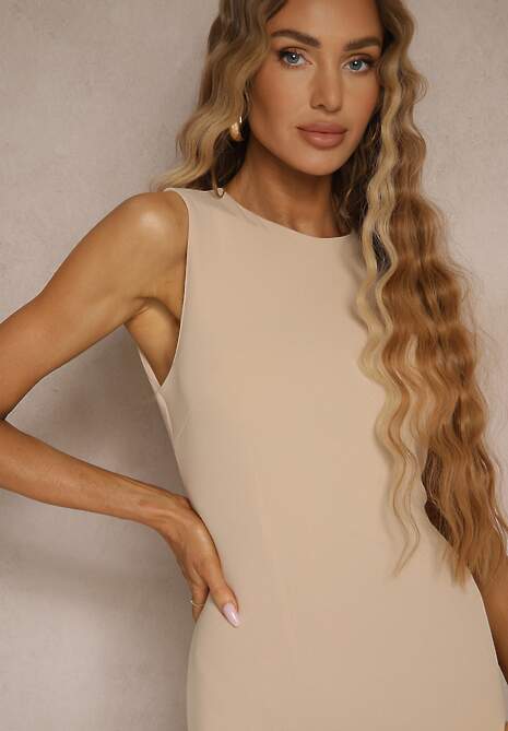 Jasnobeżowa Sukienka z Wiskozą o Ołówkowym Kroju Bez Rękawów Nelifara