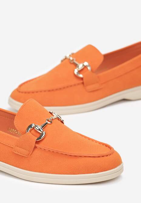 Pomarańczowe Mokasyny na Płaskiej Podeszwie z Przeszyciami i Ozdobną Klamerką Alenor