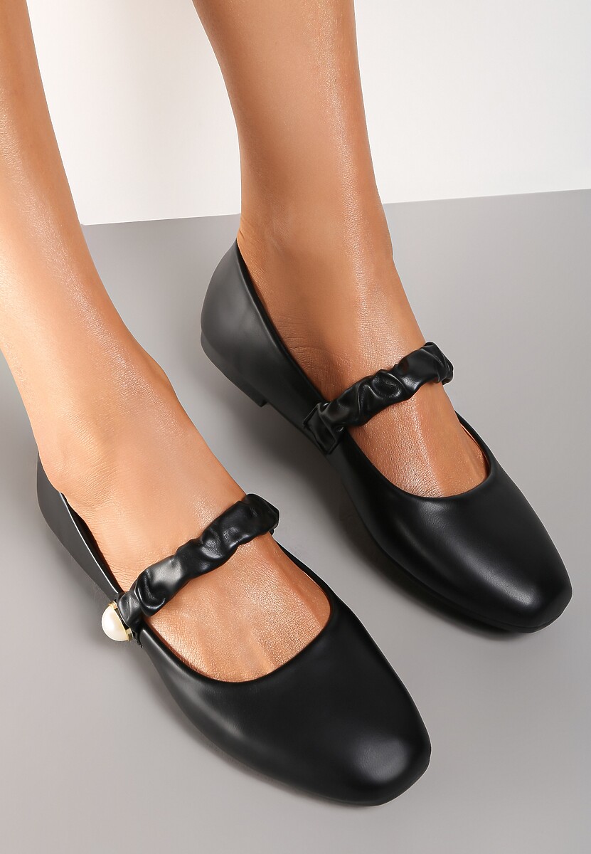 Czarne Balerinki Achereia