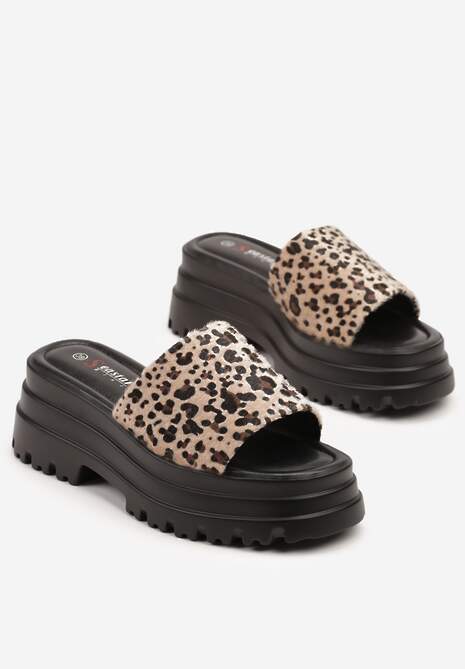 Panterkowe Klapki na Tłoczonej Platformie Fevielle