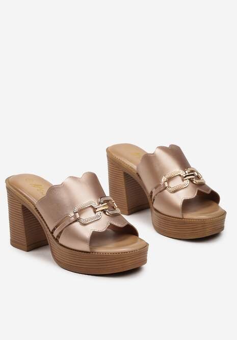 Szampańskie Klapki na Słupku z Platformą i Wycięciami na Pasku Ozdobione Klamerką Obletta