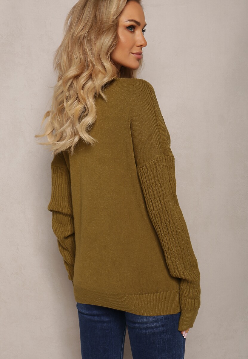 Ciemnozielony Sweter z Tłoczeniami o Klasycznym Fasonie Sigune