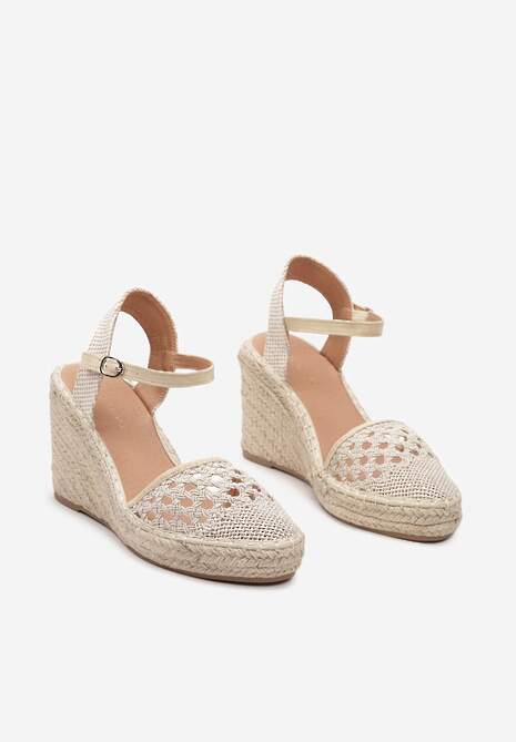 Beżowe Sandały z Imitacji Skóry na Plecionym Koturnie Zapinane Wokół Kostki Obidia