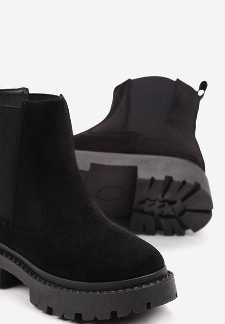 Czarne Botki Sztyblety z Imitacji Zamszu na Grubej Podeszwie Gosoga