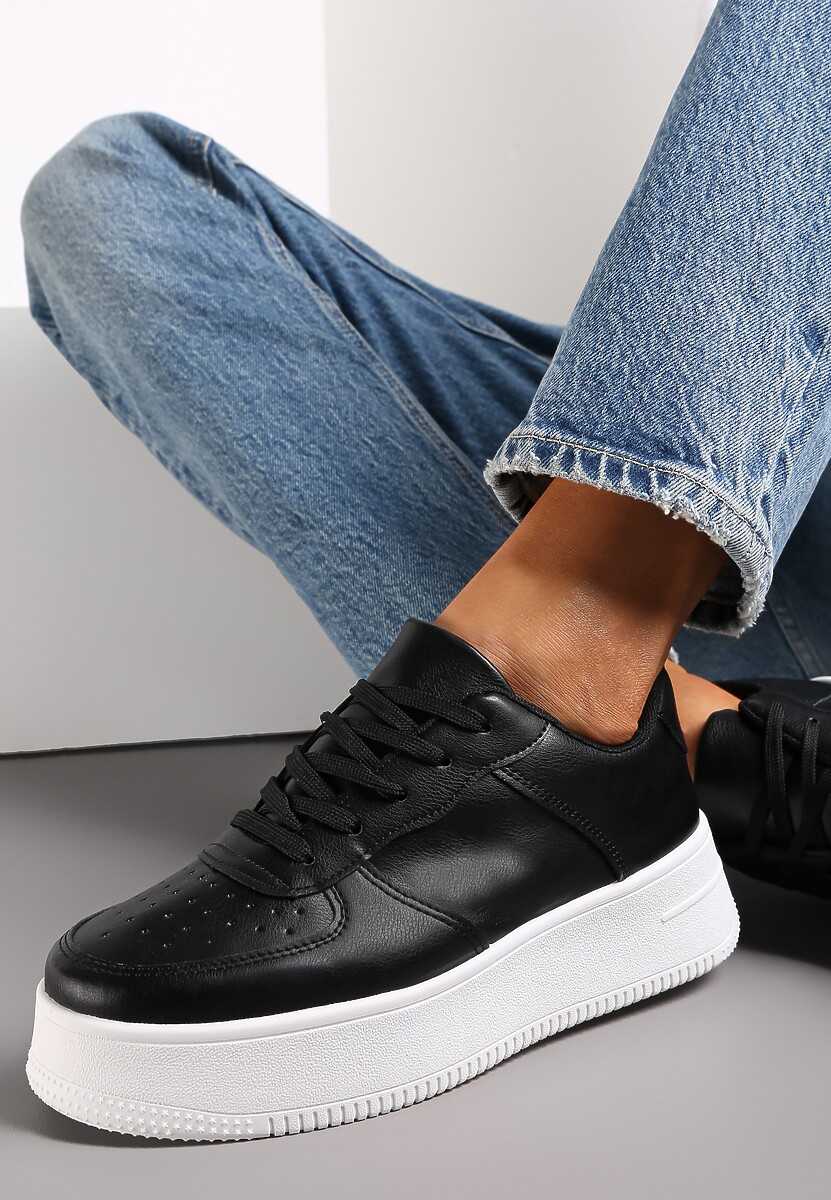 Czarne Sznurowane Sneakersy na Platformie z Bieżnikiem Arvilla