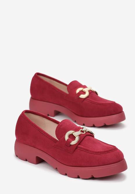 Bordowe Klasyczne Mokasyny na Płaskiej Podeszwie Ozdobione Metalową Wstawką Landia