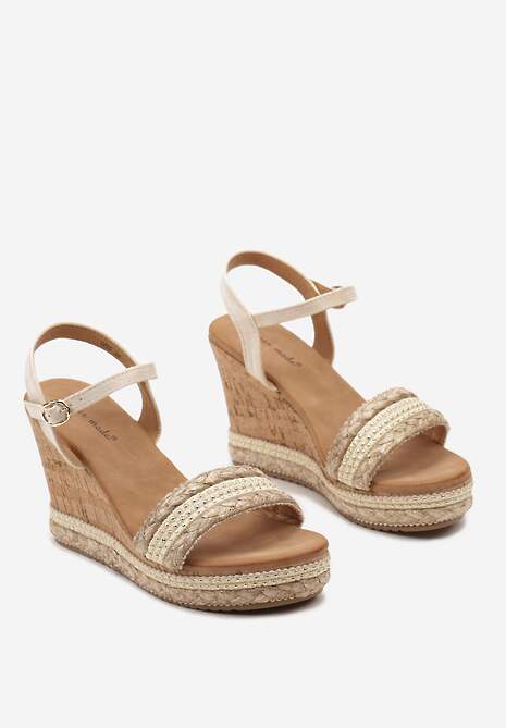 Beżowe Plecione Sandały na Koturnie z Korka z Minimalistycznymi Nitami Farasha