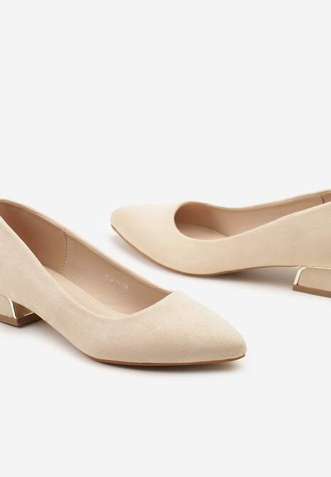 Beżowe Czółenka na Słupku Ozdobione Metaliczną Ozdobą Panesha