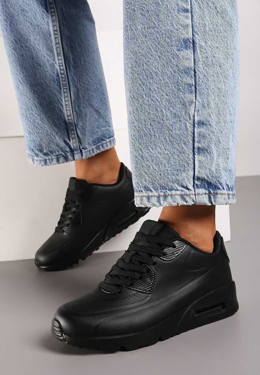 Czarne Casualowe Sneakersy na Płaskiej Podeszwie Ozdobione Perforacją i Transparentną Wstawką Dunelia