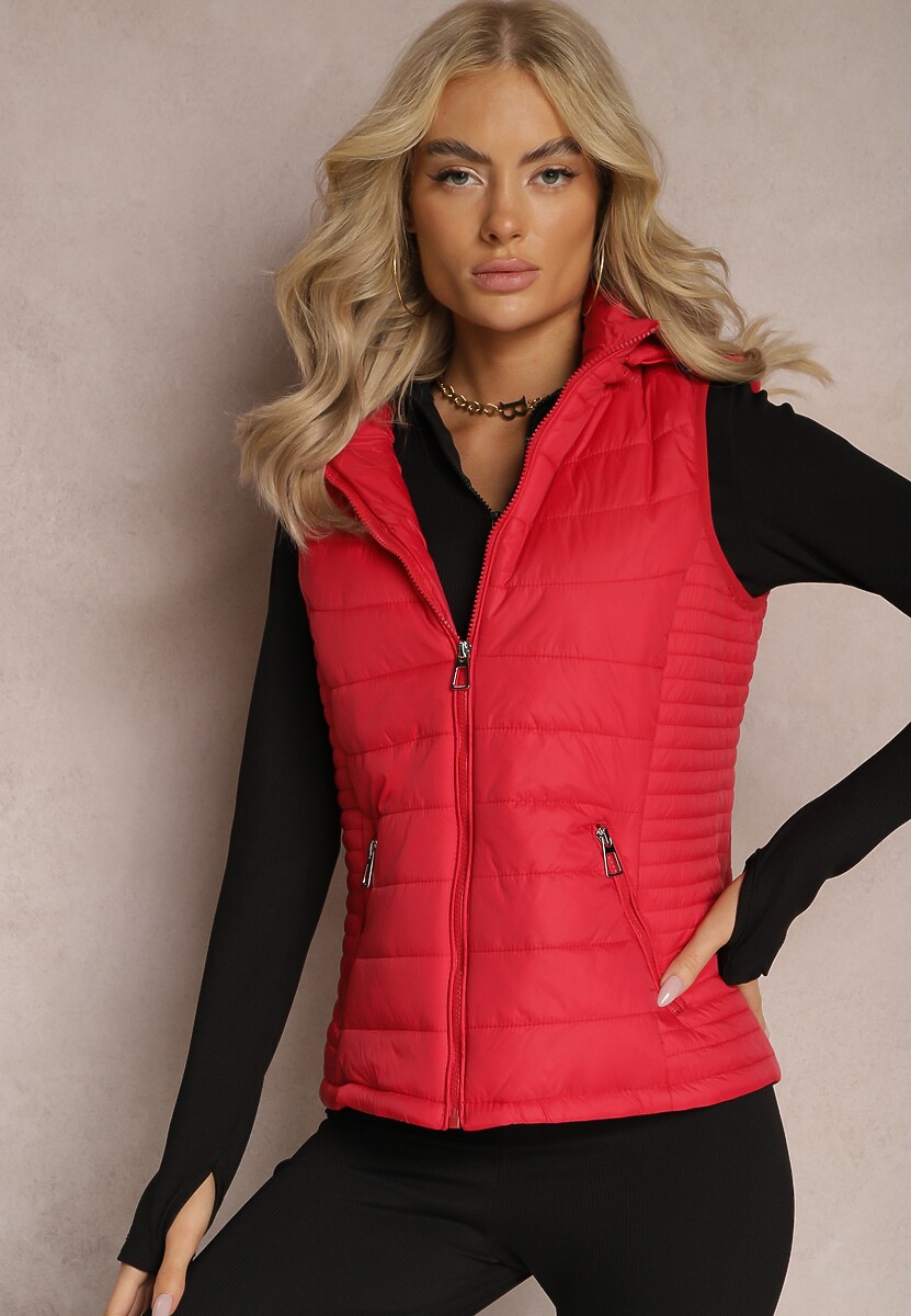 Czerwona Kamizelka z Kapturem Pikowana Chela