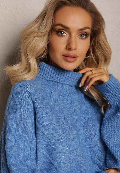 Niebieski Oversizowy Golf w Ozdobny Splot Jupiterra