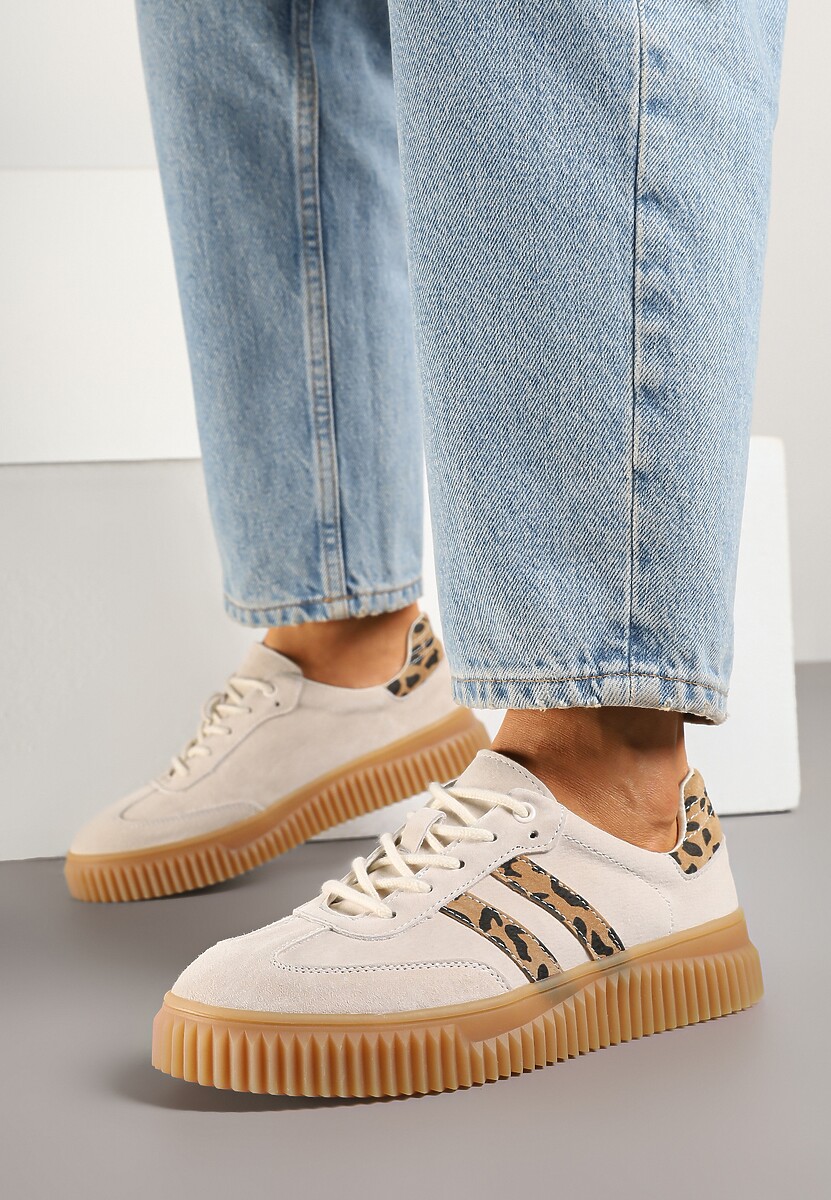 Beżowe Zamszowe Sneakersy w Stylu Kultowych Tenisówek ze Skórzaną Wkładką i Wzorem w Panterkę Tenannia