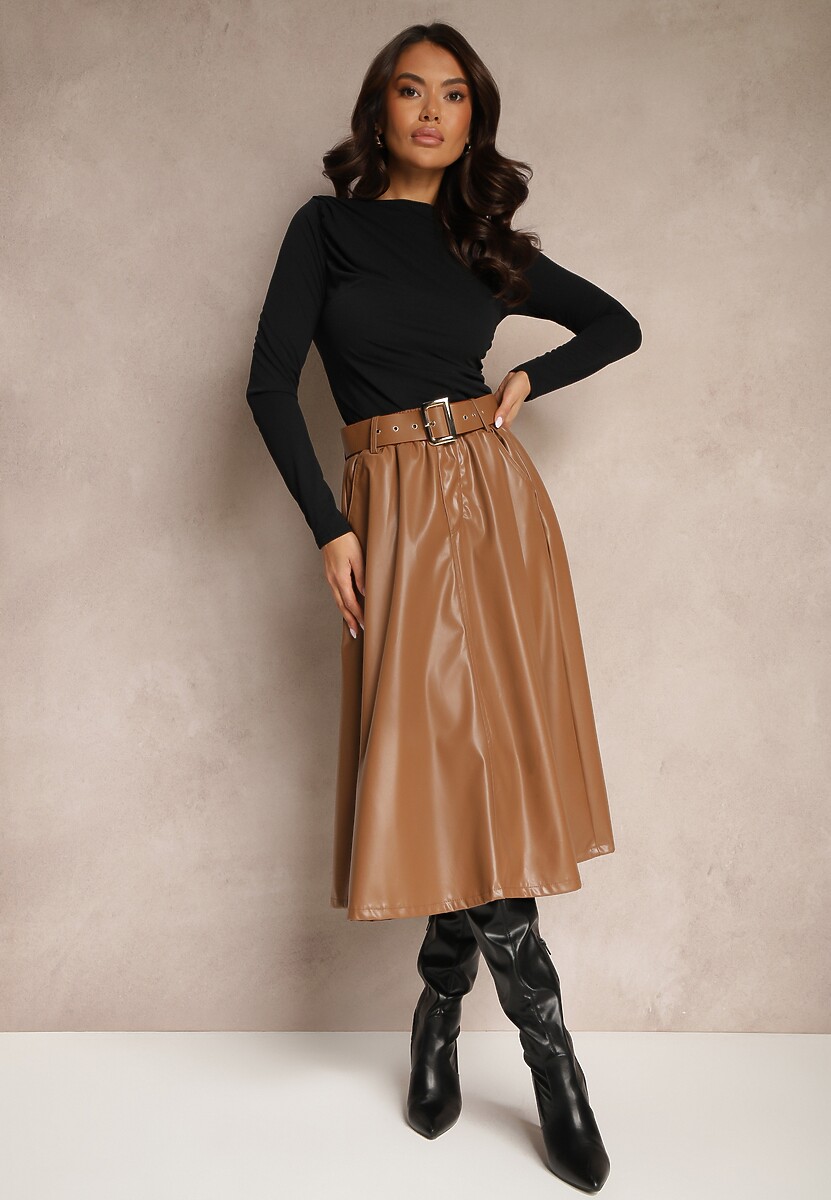 Jasnobrązowa Spódnica z Ekoskóry o Rozkloszowanym Kroju z Paskiem Sewida