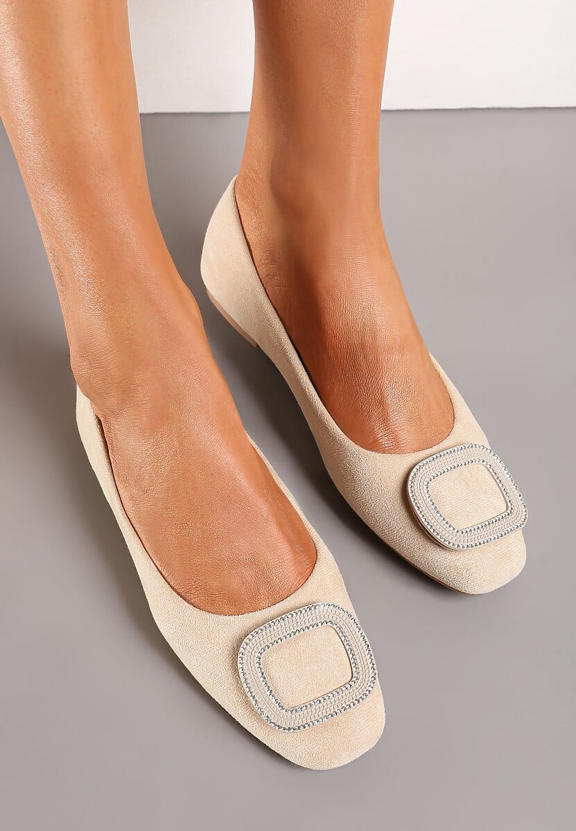 Czarne Balerinki z Metalową Wstawką na Przodzie Ozdobioną Cyrkoniami Alicutte