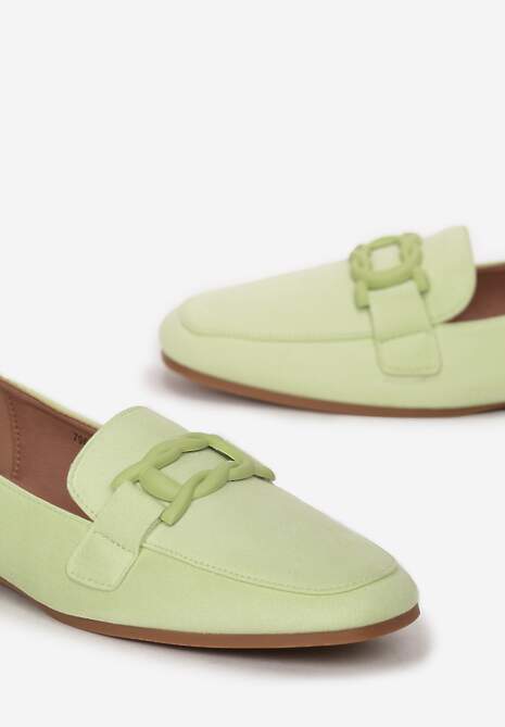 Zielone Mokasyny na Płaskim Obcasie z Kwadratowym Noskiem i Ozdobą Tethreah