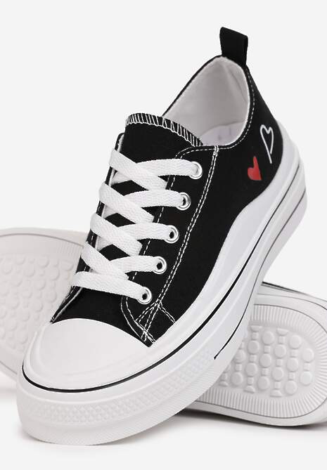 Czarne Sznurowane Trampki przed Kostkę na Płaskiej Podeszwie z Serduszkami Disori