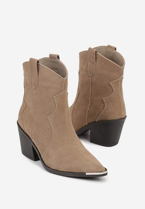 Ciemnobeżowe Skórzane Botki Kowbojki z Metaliczną Aplikacją na Nosku Saneara