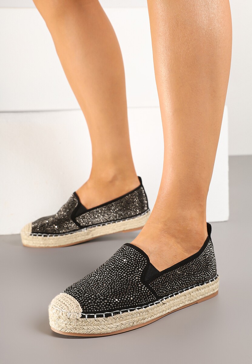Czarne Espadryle z Plecionką i Cyrkoniami Calinorie