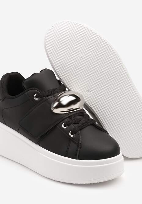 Czarne Sneakersyn na Platformie z Metaliczną Aplikacją Welveria