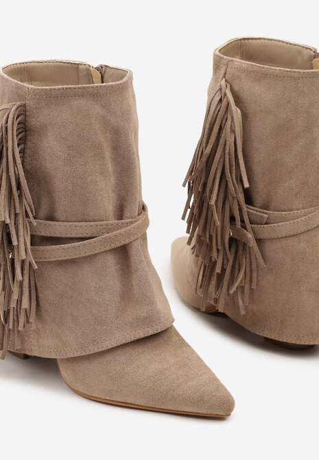 Ciemnobeżowe Botki Boho z Cholewką Imitującą Nogawkę i Frędzlami Zaslie