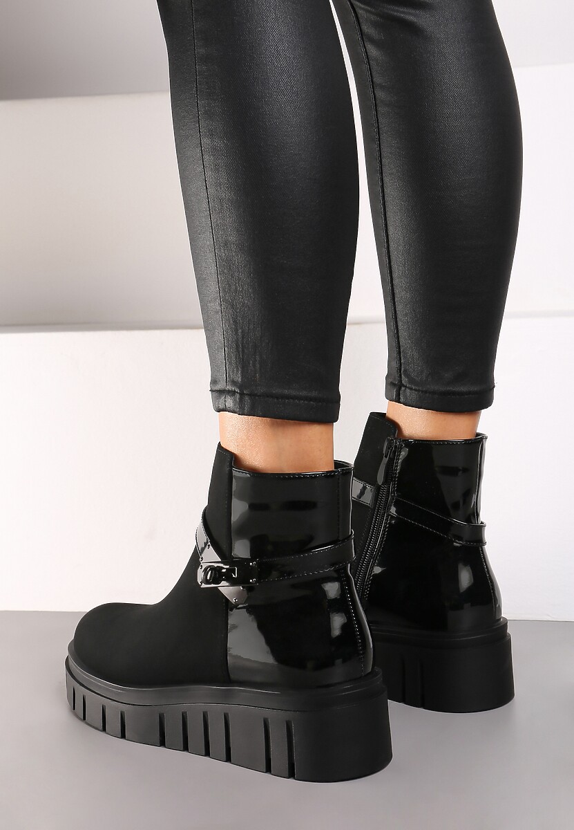 Czarne Botki na Platformie w Stylu Sztybletów Ozdobione Klamrą i Paskiem Gigita