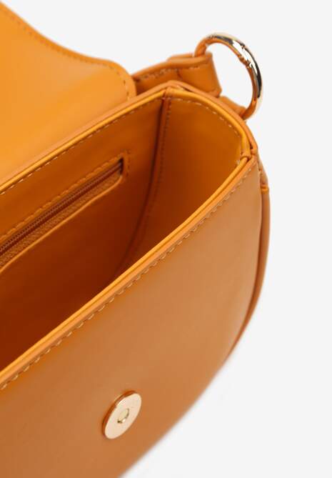 Brązowa Klasyczna Torebka z Dwoma Paskami i Kieszonką na Suwak Aintait