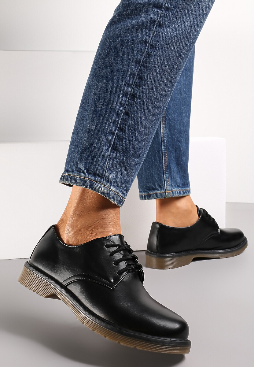 Czarne Półbuty Wiązane Soulem