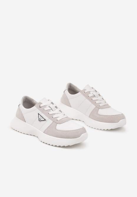 Białe Skórzane Sneakersy z Geometryczną Ozdobą Ireadia