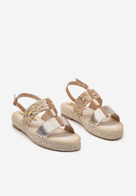 Złote Płaskie Sandały z Plecioną Podeszwą i Ozdobnymi Paskami Terndia