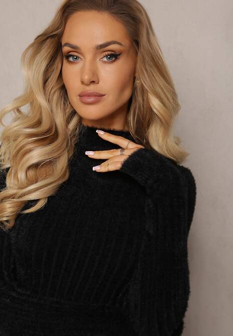 Czarny Prążkowany Sweter z Wełną i Dłuższym Włosiem Izarina