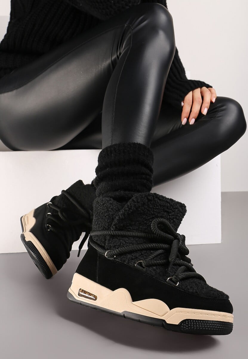 Czarne Płaskie Śniegowce Ozdobione Futerkiem w Stylu Baranka i Sznurowaniem Alabera