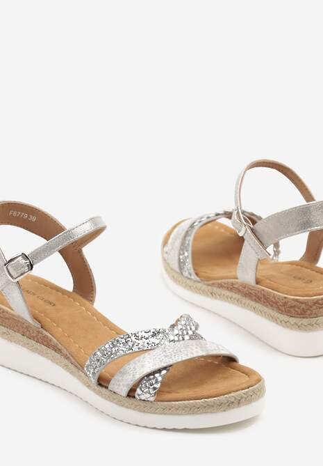 Srebrne Sandały na Koturnie z Brokatem i Plecionką Mevrissa