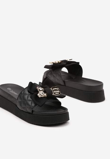Czarne Klapki z Pianki na Platformie z Metalicznym Wykończeniem i Kokardą Nellantha