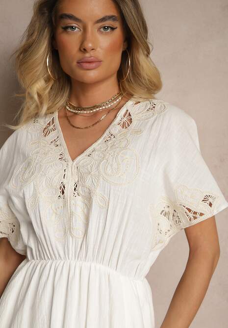 Biała Bawełniana Sukienka w Stylu Boho z Kieszonkami Orrane