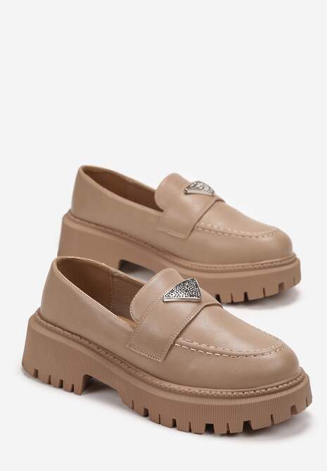 Ciemnobeżowe Mokasyny na Grubej Podeszwie z Metalową Ozdobą w Cyrkonie Venifa