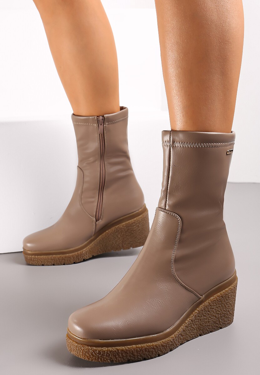 Ciemnobeżowe Botki za Kostkę na Koturnie Elisola