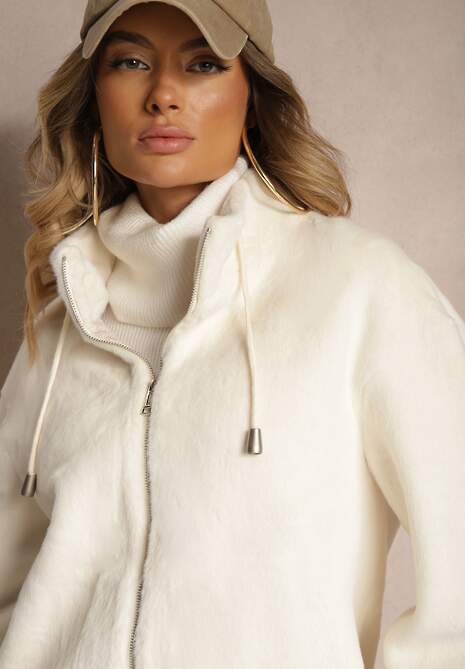 Jasnobeżowa Kurtka ze Stójką z Futerka na Suwak Izanithea