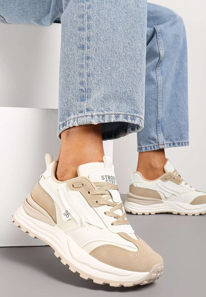 Białe Sneakersy z Ekoskóry ze Sznurowaniem i Ozdobnymi Naszywkami Ocellia