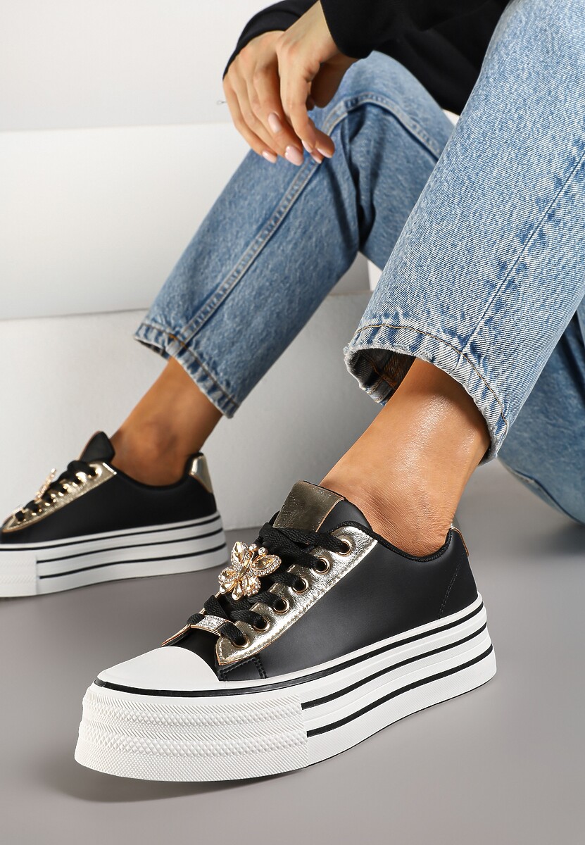 Biało-Złote Trampki na Platformie z Ozdobną Aplikacją w Kształcie Motyla Haniriel