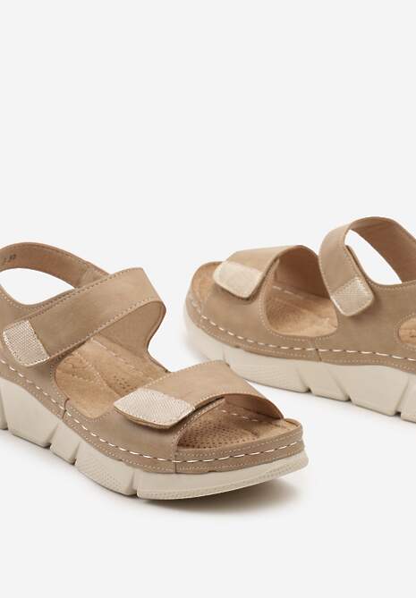 Ciemnobeżowe Sandały z Wkładką ze Skóry na Grubej Podeszwie z Zapięciami na Rzepy Alindera